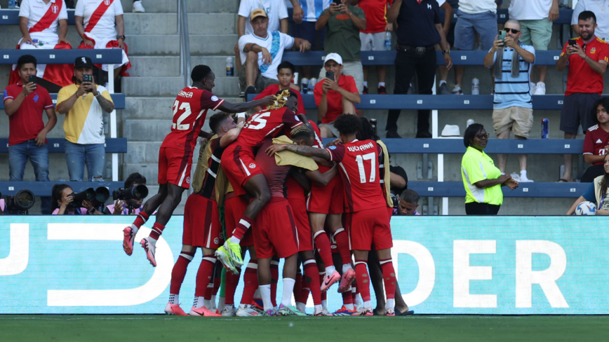 加拿大1比0击败10人秘鲁 夺美洲杯首胜