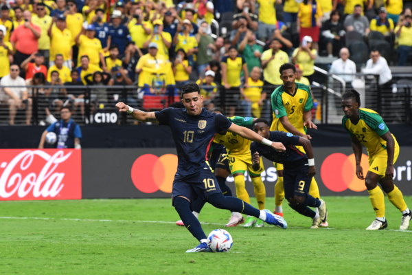 LAS VEGAS, NEVADA - JUNE 26: Kendry Paez of Ecuador takes a penalty kick to score the team's second goal during the CONMEBOL Copa America 2024 Group B match between Ecuador and Jamaica at Allegiant Stadium on June 26, 2024 in Las Vegas, Nevada. 